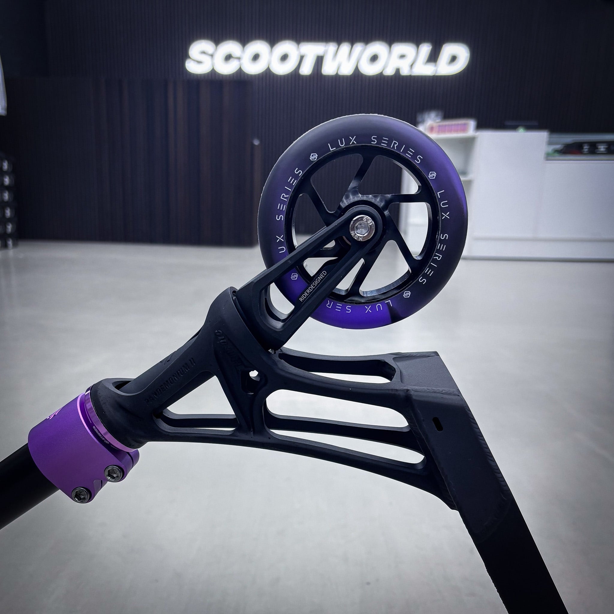 Striker Pande Black/Purple 460mm Custom Build - Black/Purple-ScootWorld.dk