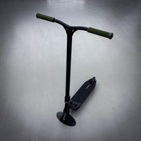 Striker Ethic Pande Black Camo Custom Build - Black/Green-ScootWorld.dk