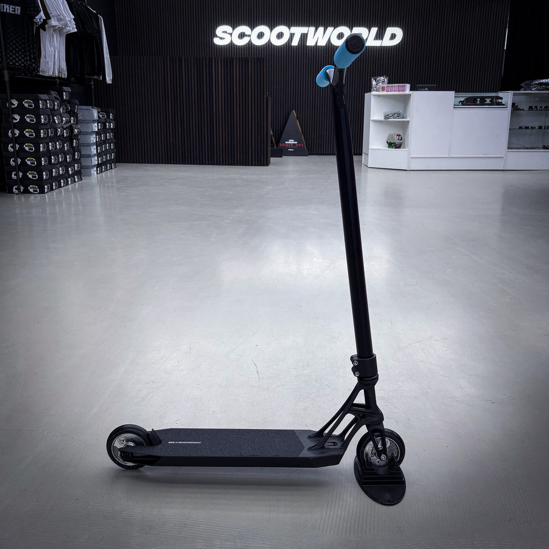 Striker Ethic Pandemonium Custom Build - Black/Teal-ScootWorld.dk