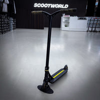 Striker Panda Custom Build - Black/Gold-ScootWorld.dk