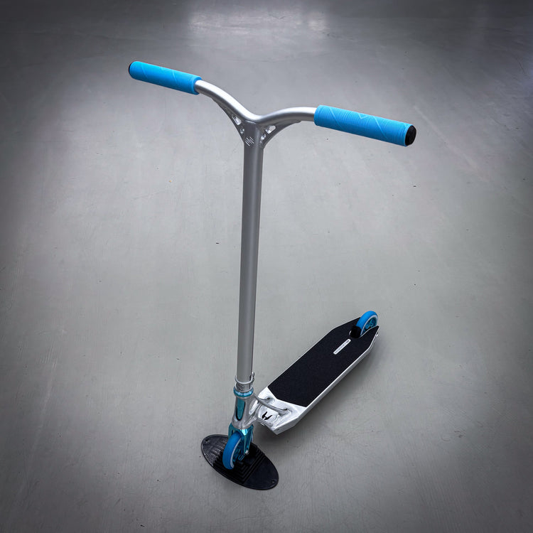 Striker Ethic 500mm Silver Teal Custom Build - Silver/Teal-ScootWorld.dk
