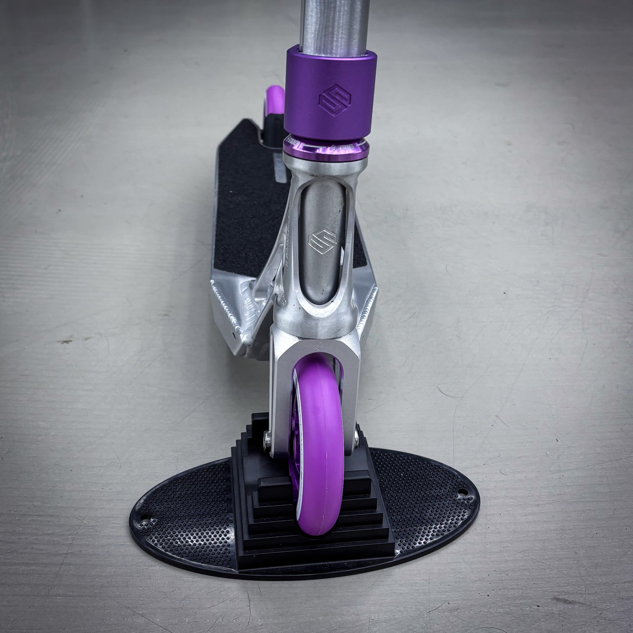 Striker Ethic Silver/Purple 460 Custom Build - Black/Purple-ScootWorld.dk