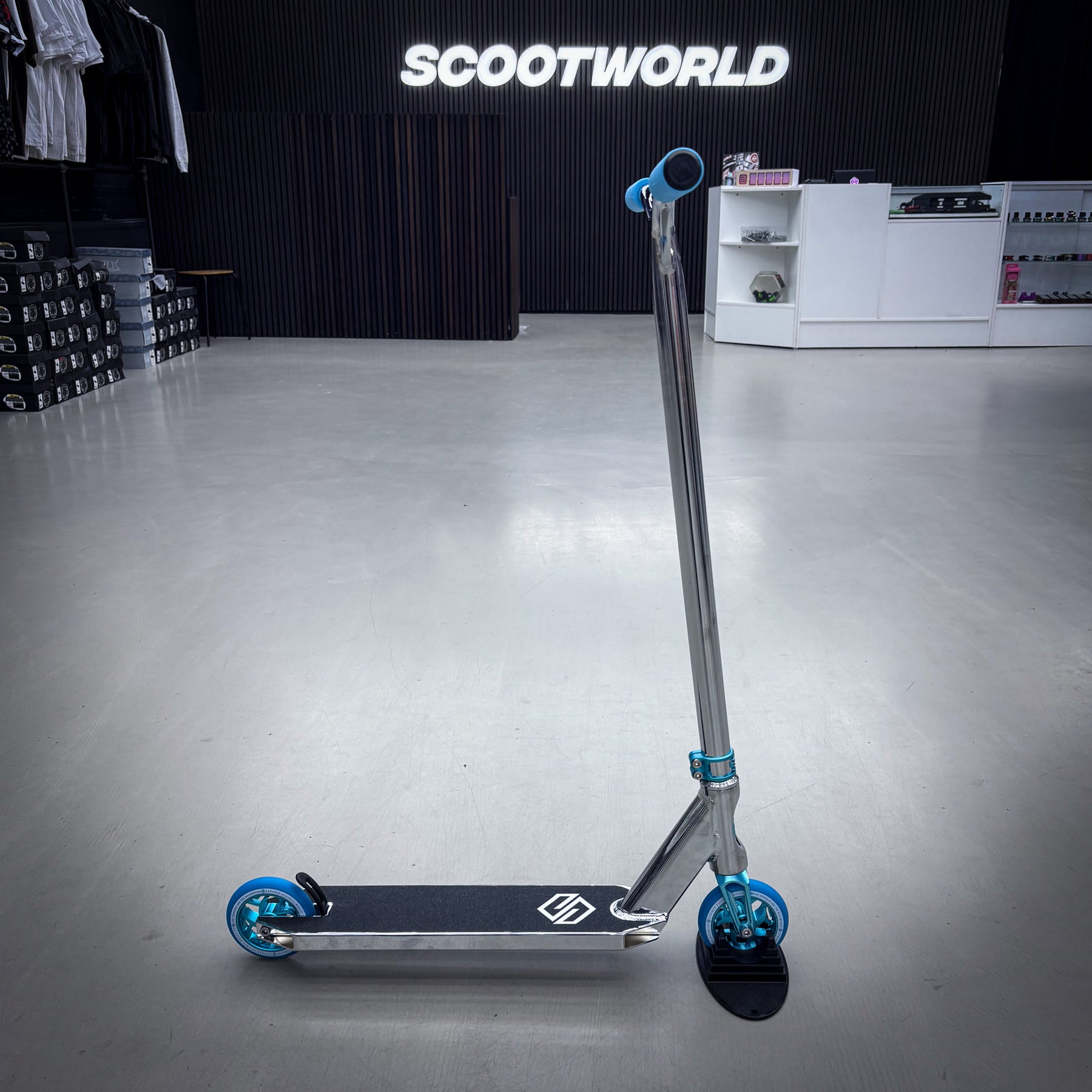 Striker Teal/Chrome Custom Build - Teal/Chrome-ScootWorld.dk