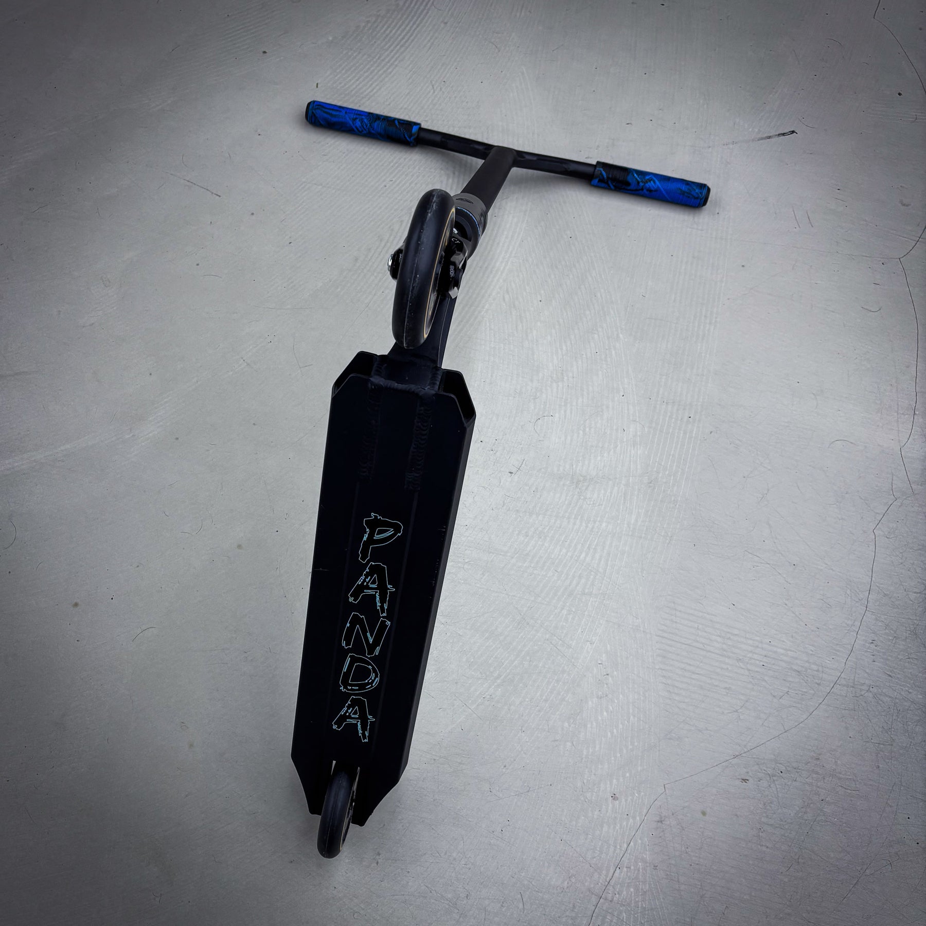 Striker Panda Custom Løbehjul - Black/Blue-ScootWorld.dk
