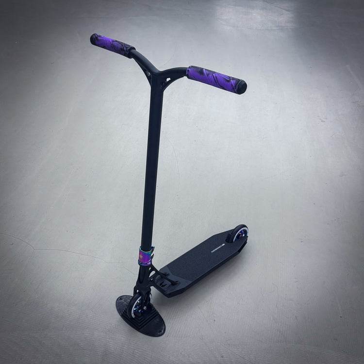 Striker Ethic Black/Rainbow Custom Løbehjul - Black/Rainbow-ScootWorld.dk