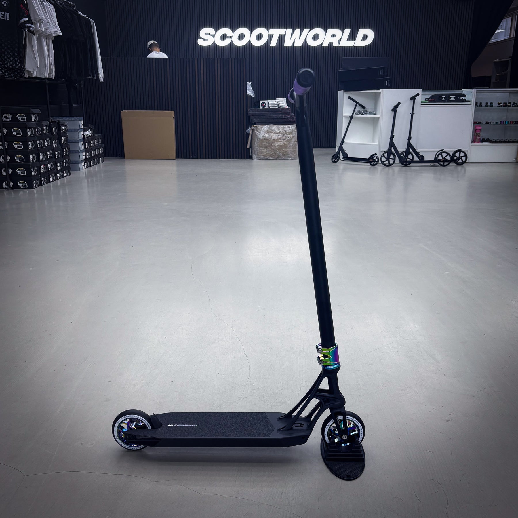 Striker Ethic Black/Rainbow Custom Løbehjul - Black/Rainbow-ScootWorld.dk