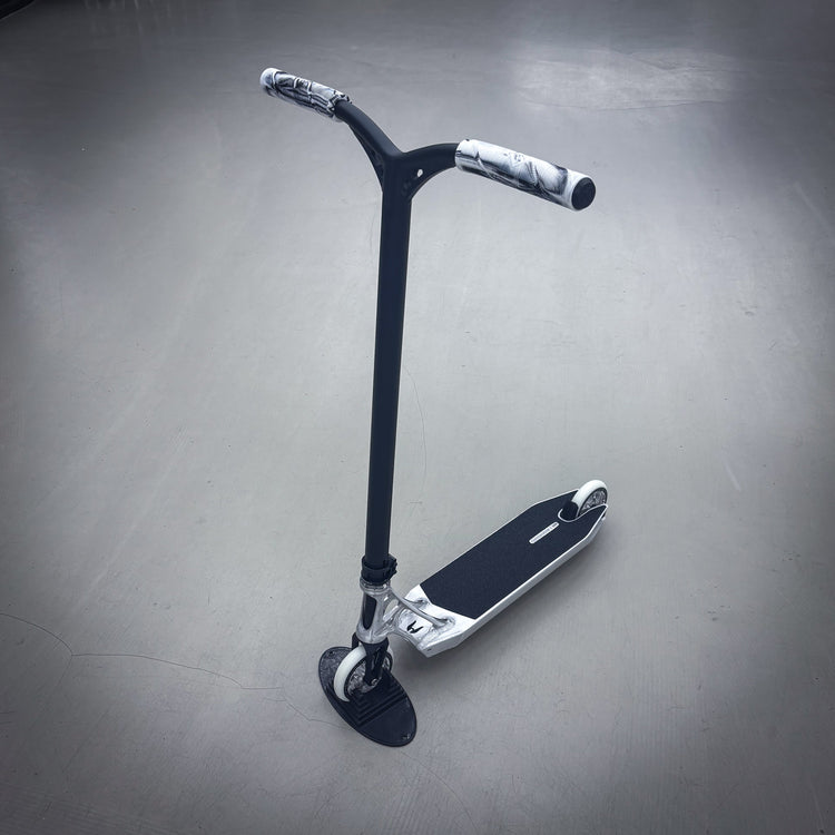 Striker Ethic Silver Custom Løbehjul - Silver/Black-ScootWorld.dk